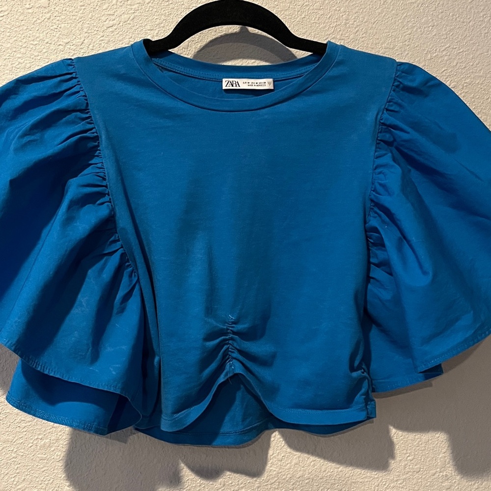 Zara Teal Puff Sleeve Ruched at Waist Crop Top
100% cotton
Sz M - Picture 11 of 12